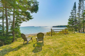 Waterfront Roque Bluffs Hideaway with Private Beach
